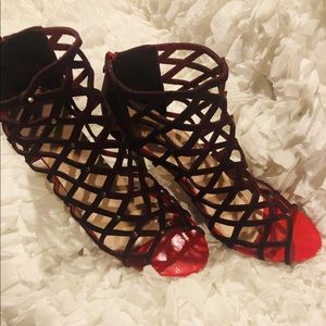 ❤️❤️Any four for $45❤️❤️ Burgundy lace heels